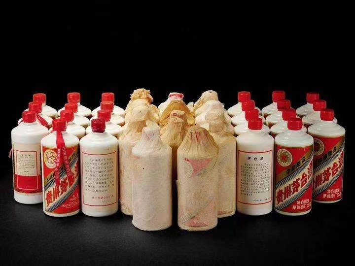 罗山老酒回收上门哪里回收(附近上门回收茅台酒）?